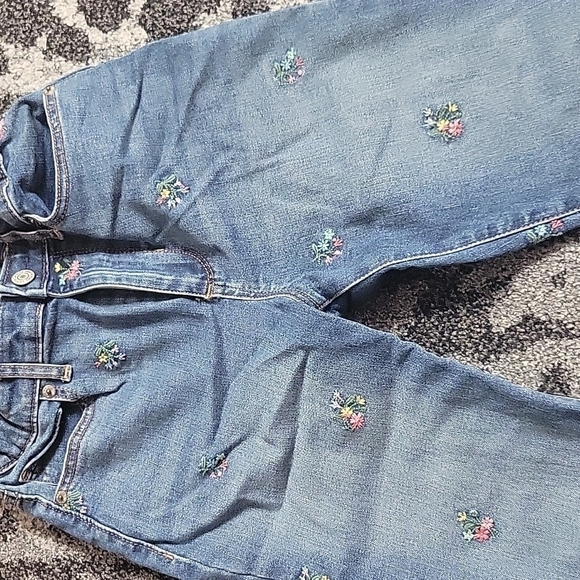 GAP KIDS Stretch High Rise Embroidered Flowers Jeans Size 14 - Picture 2 of 9